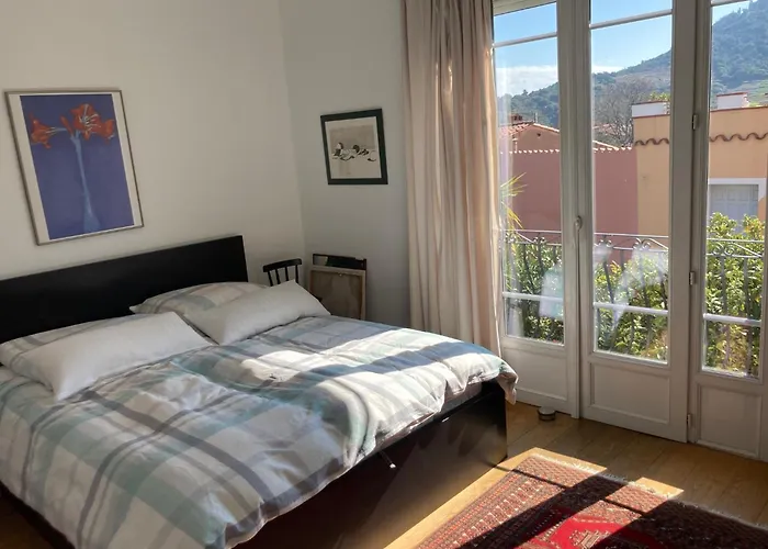 Komfortables Haus Mit Terrasse Und Garten